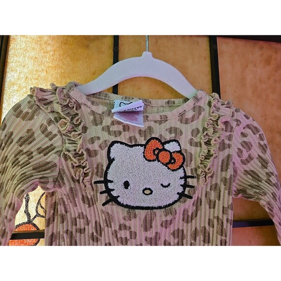 Hello Kitty Shirt Long Sleeve Size 12 Months Cheetah Print Embroidering Kitty - Picture 9 of 9